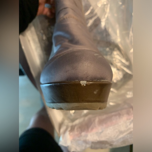 Guess Taupe Pozita faux fur boots in Women’s size 8 - used condition - Picture 14 of 16